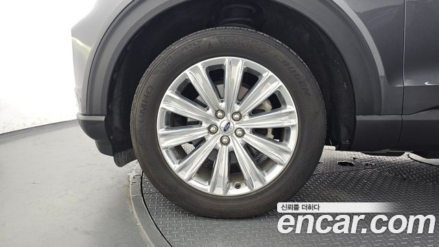 Ford Explorer (VI) 2.3 LimIted 4WD 2020 — фото 5