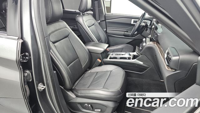 Ford Explorer (VI) 2.3 LimIted 4WD 2020 — фото 16