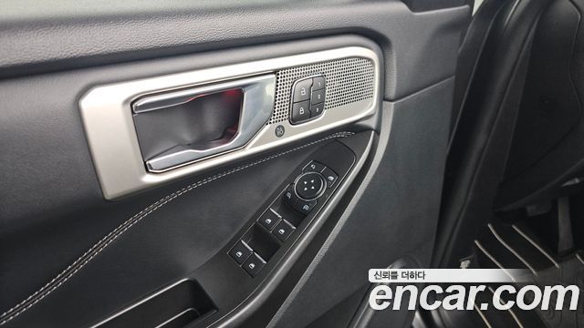 Ford Explorer (VI) 2.3 LimIted 4WD 2020 — фото 33