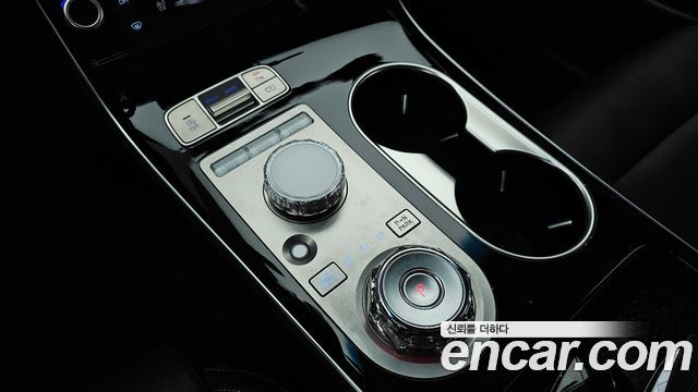 Genesis GV70 2.5T Gasoline 2WD 2025 — фото 9