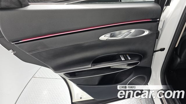Genesis GV70 2.5T Gasoline 2WD 2025 — фото 25