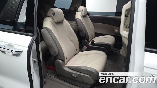 Kia Carnival (IV) Gasoline 9-Seater Gravity 2025 — фото 12