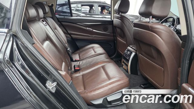 BMW 5 Series GT (F07) GT 30d xDrive 2016 — фото 11