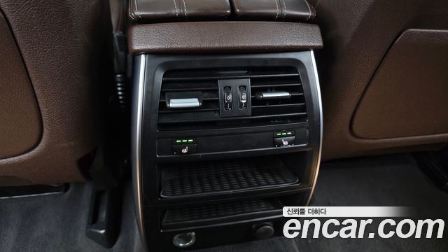 BMW 5 Series GT (F07) GT 30d xDrive 2016 — фото 18