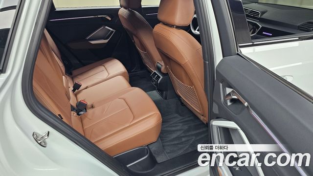 Audi Q3 (F3) 40 TFSI Quattro Premium 2025 — фото 12