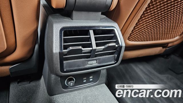 Audi Q3 (F3) 40 TFSI Quattro Premium 2025 — фото 31