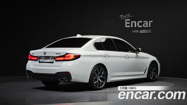 BMW 5 Series (G30) 530i xDrive M Sport Package 2023 — фото 2