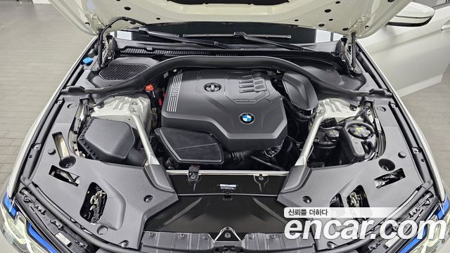 BMW 5 Series (G30) 530i xDrive M Sport Package 2023 — фото 6