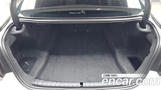 BMW 5 Series (G30) 530i xDrive M Sport Package 2023 — фото 17