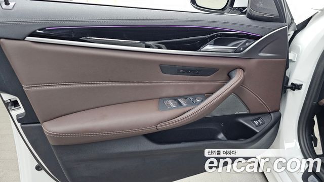 BMW 5 Series (G30) 530i xDrive M Sport Package 2023 — фото 24