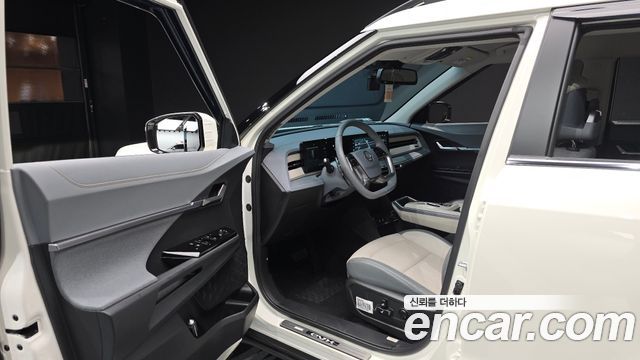 KG Mobility (SsangYong) Torres EVX E7 2024 — фото 10