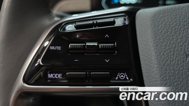 KG Mobility (SsangYong) Torres EVX E7 2024 — фото 29