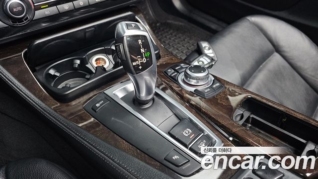 BMW 5 Series (F10) 520d 2011 — фото 9