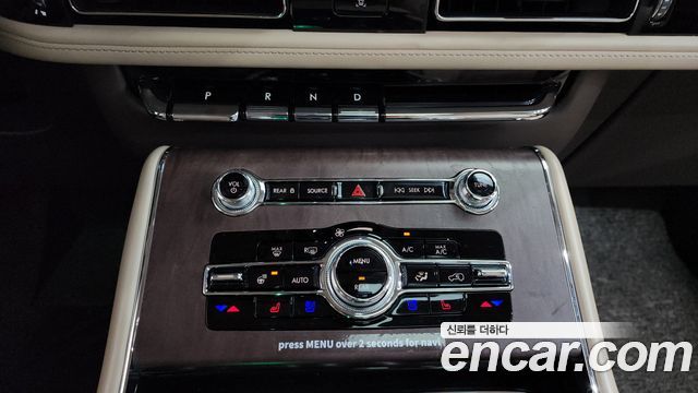 Lincoln Aviator (II) 3.0 Reserve  AWD 2023 — фото 32