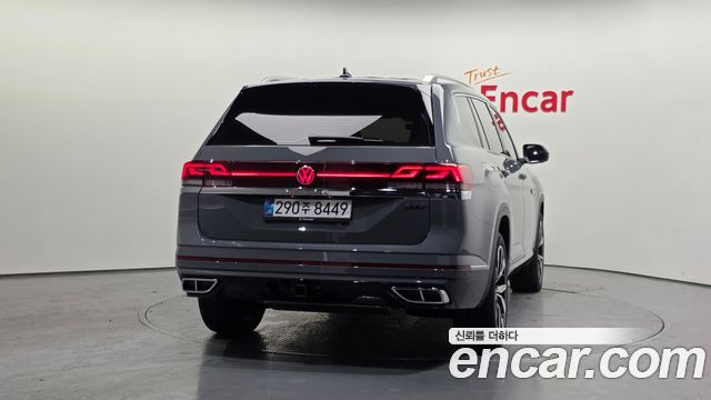 Volkswagen Atlas 2.0 TSI R-LINE 7-Seater 2025 — фото 4