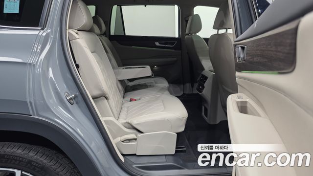 Volkswagen Atlas 2.0 TSI R-LINE 7-Seater 2025 — фото 12