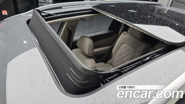 Volkswagen Atlas 2.0 TSI R-LINE 7-Seater 2025 — фото 19