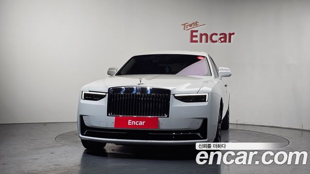 Rolls-Royce Ghost (II) 6.7 V12 2026 — фото 3