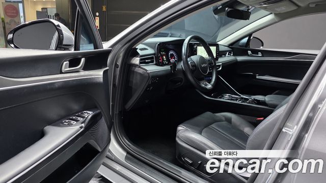 Kia K5 (III) 2.0 Prestige 2023 — фото 10