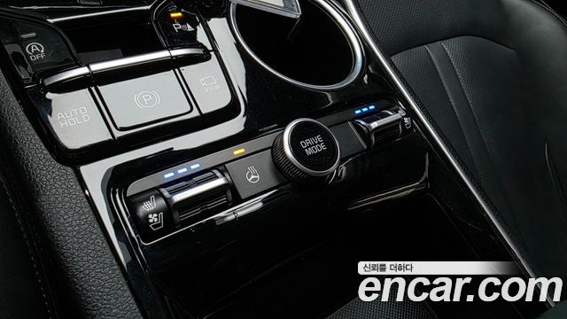 Kia K5 (III) 2.0 Prestige 2023 — фото 19