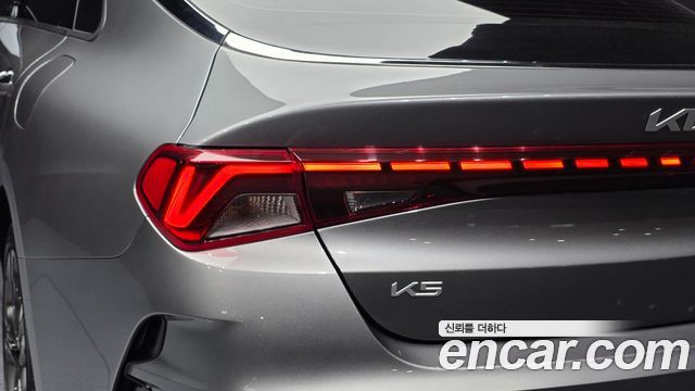 Kia K5 (III) 2.0 Prestige 2023 — фото 23