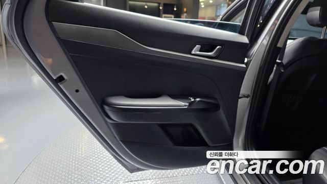 Kia K5 (III) 2.0 Prestige 2023 — фото 25
