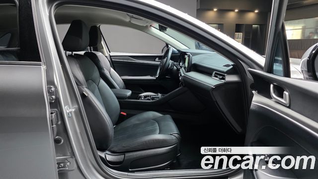 Kia K5 (III) 2.0 Prestige 2023 — фото 26