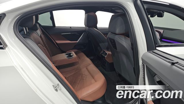 BMW 5 Series (G60) 530i xDrive M Sport 2025 — фото 26