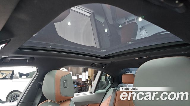BMW 5 Series (G60) 530i xDrive M Sport 2025 — фото 28