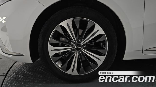Kia K8 Hybrid Noblesse Lite 2022 — фото 5