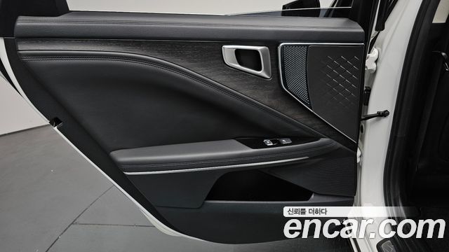 Kia K8 Hybrid Noblesse Lite 2022 — фото 25