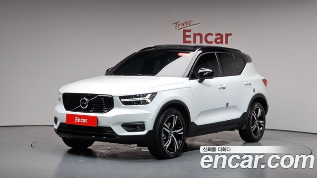Volvo XC40 T4 R-Design 2019 — фото 11