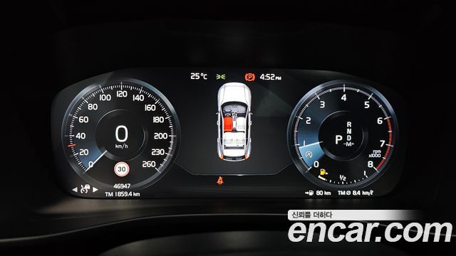 Volvo XC40 T4 R-Design 2019 — фото 8