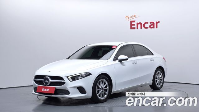 Mercedes-Benz A-Class (W177) A220 Sedan 2020 — фото 1