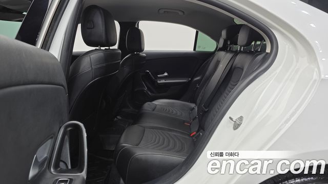 Mercedes-Benz A-Class (W177) A220 Sedan 2020 — фото 12