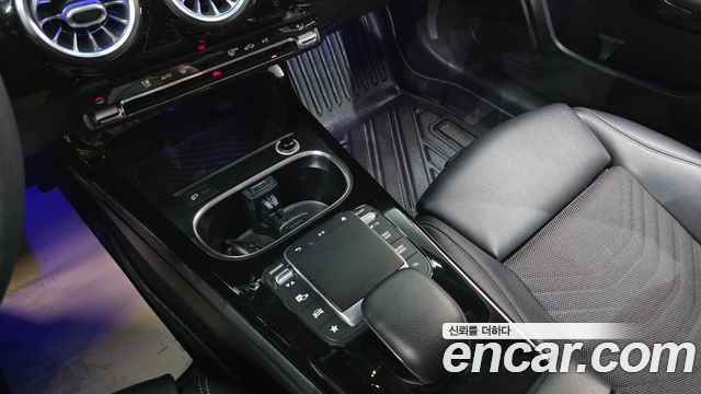 Mercedes-Benz A-Class (W177) A220 Sedan 2020 — фото 16