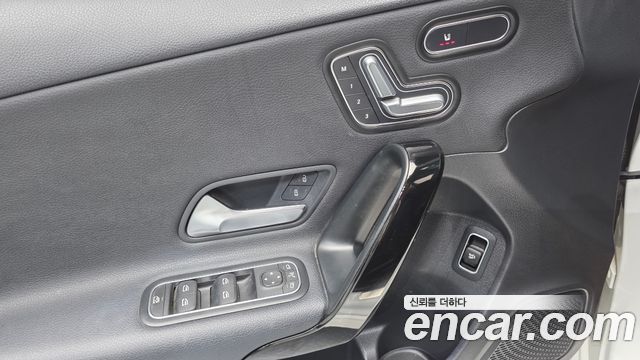 Mercedes-Benz A-Class (W177) A220 Sedan 2020 — фото 19