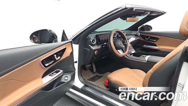 Mercedes-Benz CLE-Class (C236) CLE200 Cabriolet 2025 — фото 10