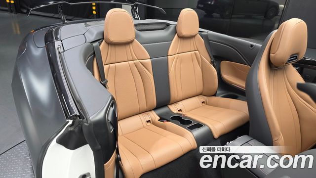 Mercedes-Benz CLE-Class (C236) CLE200 Cabriolet 2025 — фото 12