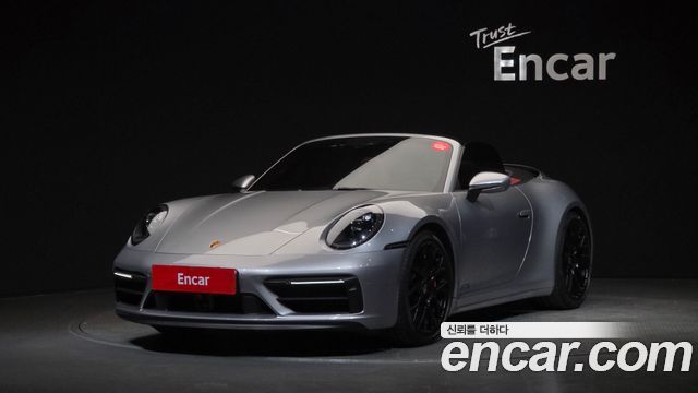 Porsche 911 (992) Carrera 4 GTS Cabriolet
