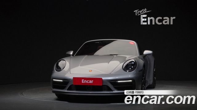 Porsche 911 (992) Carrera 4 GTS Cabriolet 2024 — фото 3