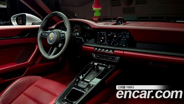 Porsche 911 (992) Carrera 4 GTS Cabriolet 2024 — фото 7