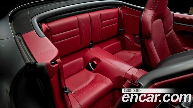 Porsche 911 (992) Carrera 4 GTS Cabriolet 2024 — фото 11