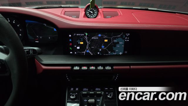 Porsche 911 (992) Carrera 4 GTS Cabriolet 2024 — фото 14