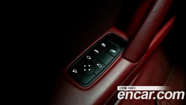 Porsche 911 (992) Carrera 4 GTS Cabriolet 2024 — фото 18
