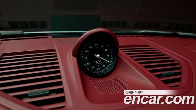 Porsche 911 (992) Carrera 4 GTS Cabriolet 2024 — фото 19