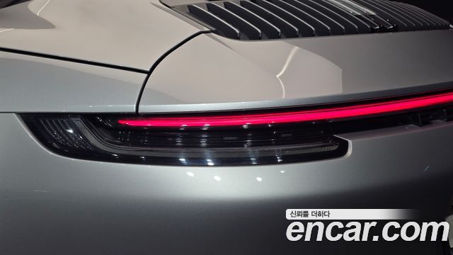 Porsche 911 (992) Carrera 4 GTS Cabriolet 2024 — фото 23