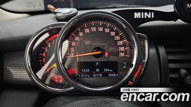 MINI Cooper Standard Third Generation 2020 — фото 8