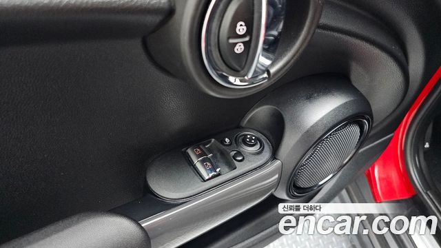MINI Cooper Standard Third Generation 2020 — фото 28