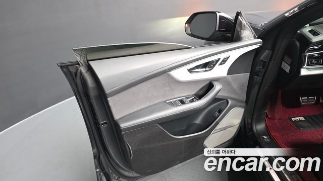 Audi Q8 (4M) 55 TFSI Quattro Premium 2023 — фото 24